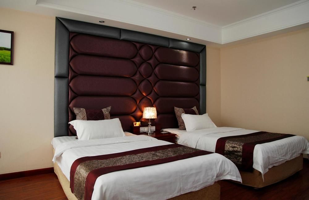 Hotel Tianchi Garden 3*