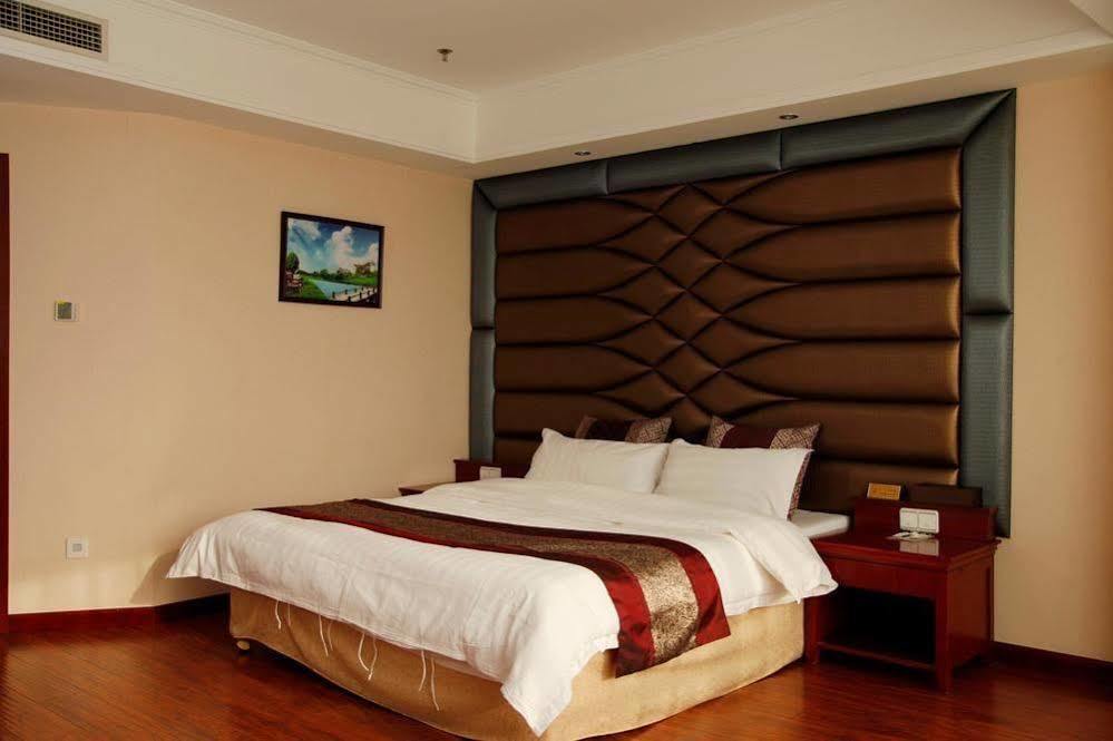 Tianchi Garden 3*